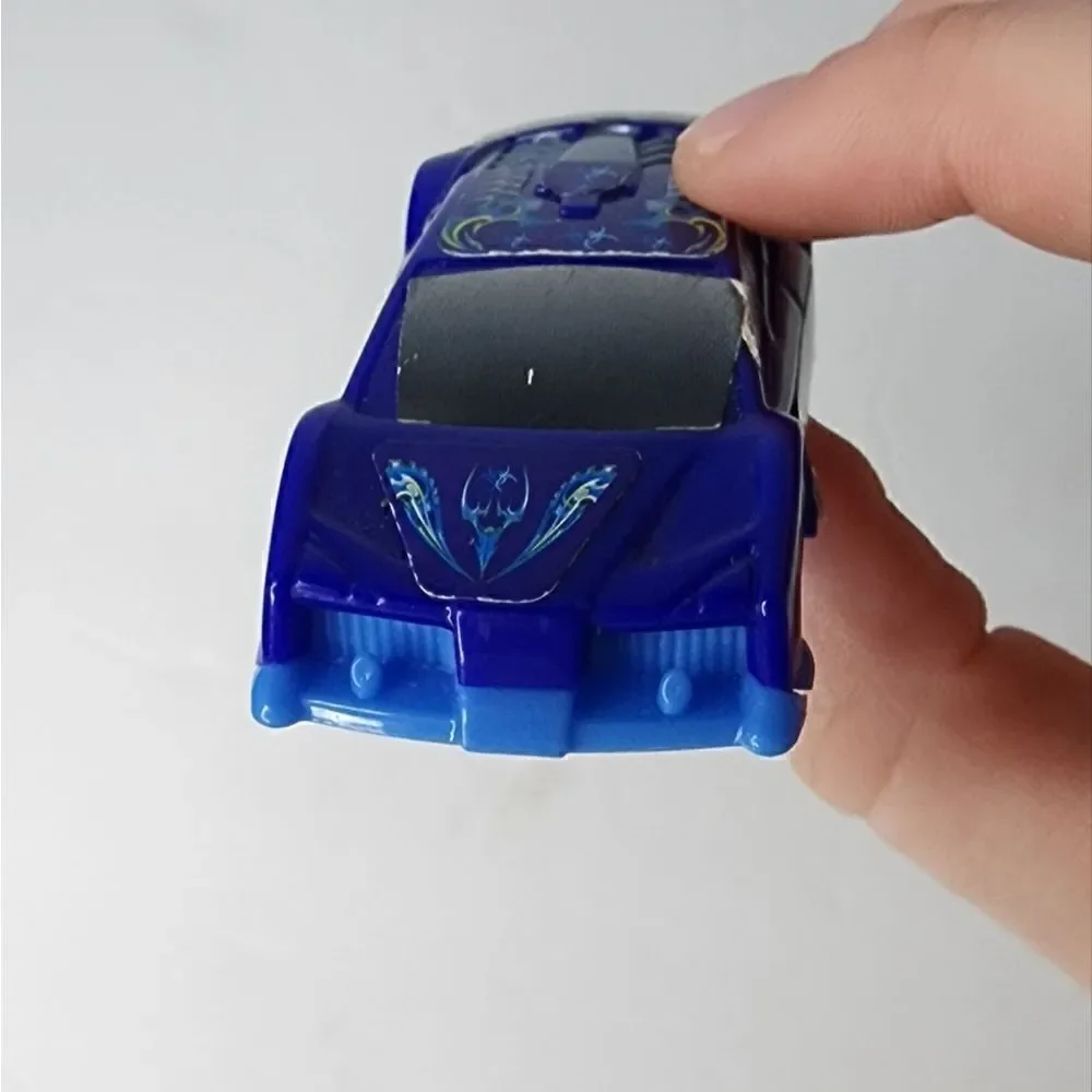 HOT WHEELS TSR B8F General Mills cereal giveaway Toy Car plastic RARE  blue 2011